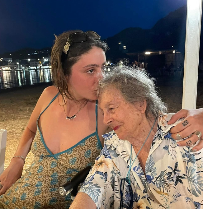 Helle Tzalopoulou & Maya Barnstone